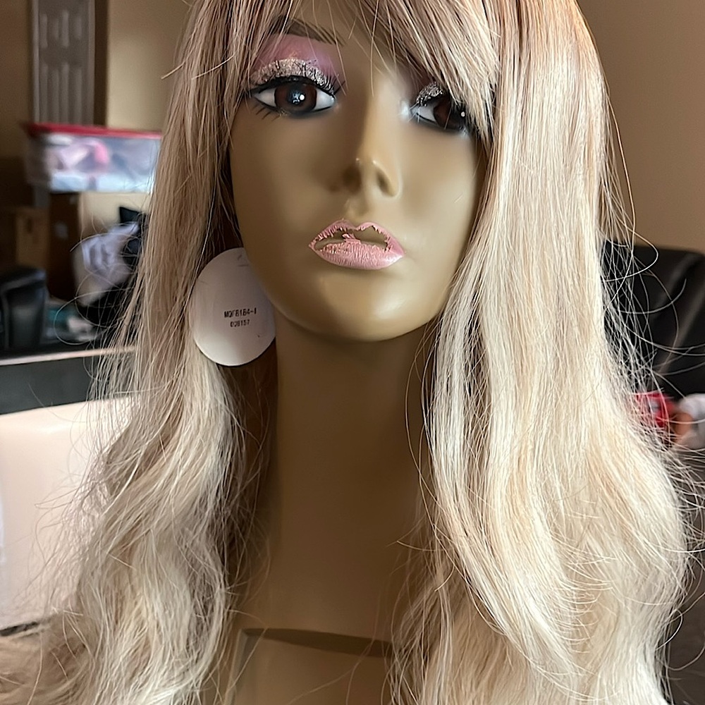 Blonde wig